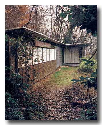 Vue extérieure de la maison de Jean Prouvé